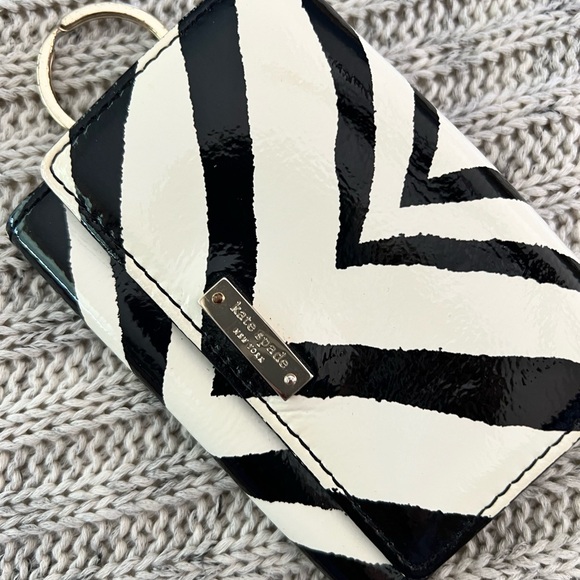 Kate Spade Black and White Wallet - Picture 4 of 12
